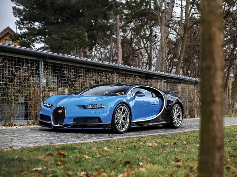 2017 Bugatti Chiron - Image 2 of 31