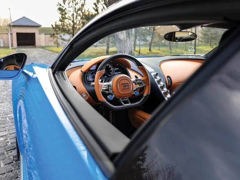 2017 Bugatti Chiron - Image 5 of 31