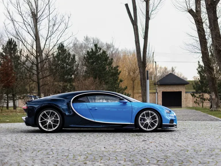 2017 Bugatti Chiron - Image 6 of 31