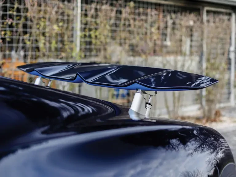 2017 Bugatti Chiron - Image 24 of 31