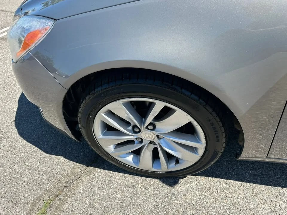 2017 Buick Regal - Image 10 of 11
