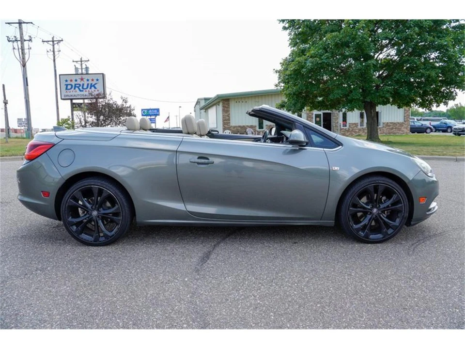 2017 Buick - Image 2 of 31