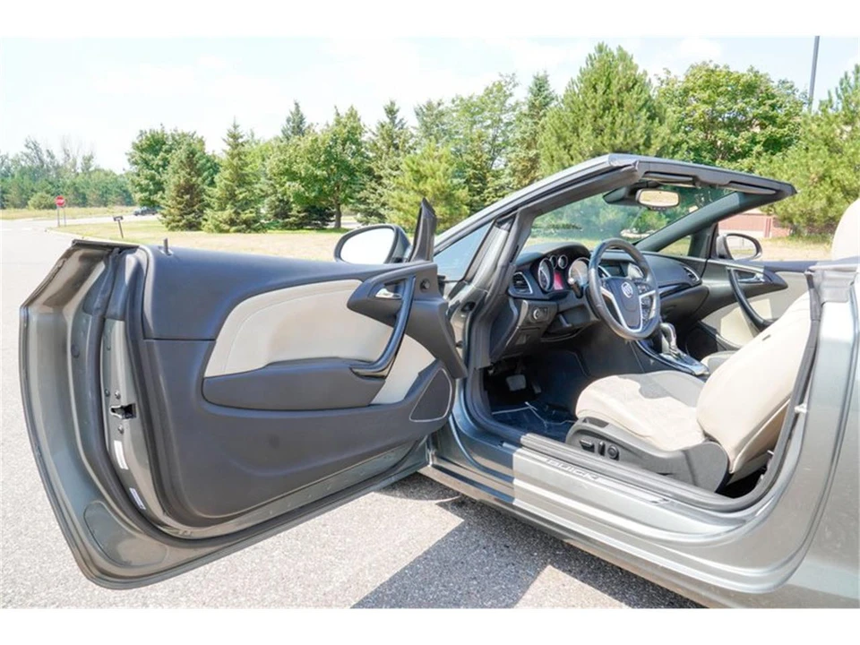 2017 Buick - Image 10 of 31