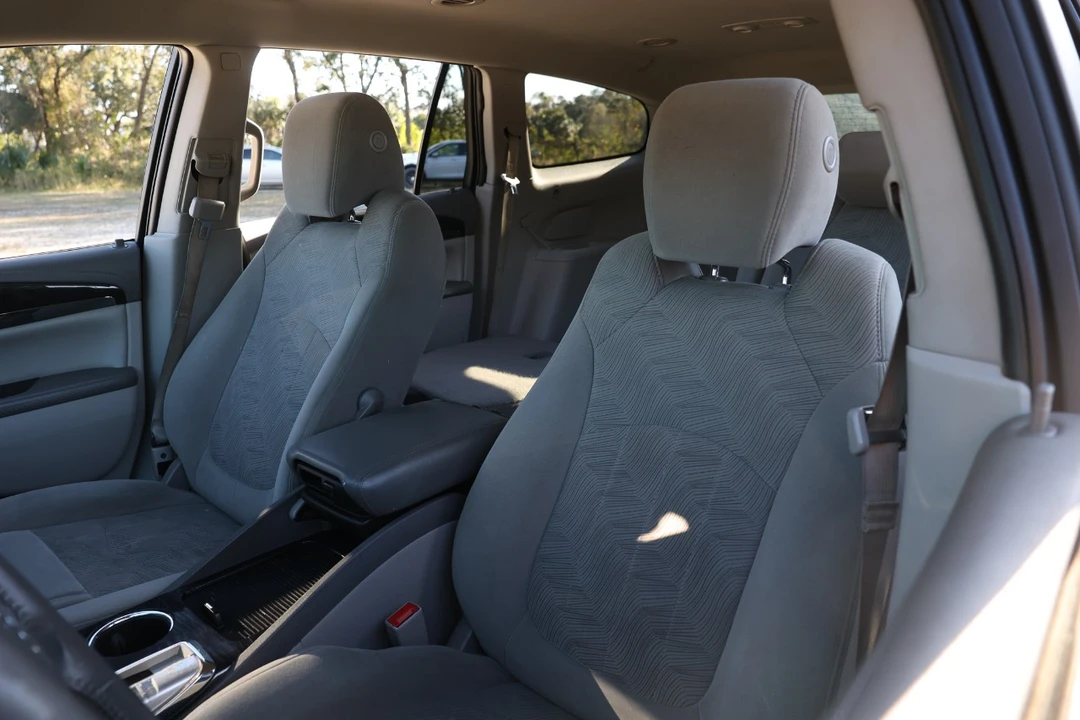2017 Buick Enclave - Image 6 of 12