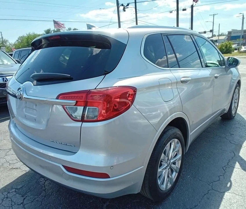 2017 Buick Envision - Image 5 of 19