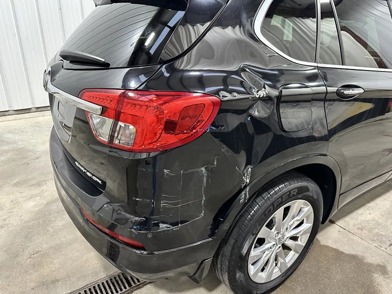 2017 Buick Envision - Image 15 of 24