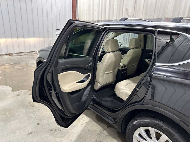 2017 Buick Envision - Image 11 of 24