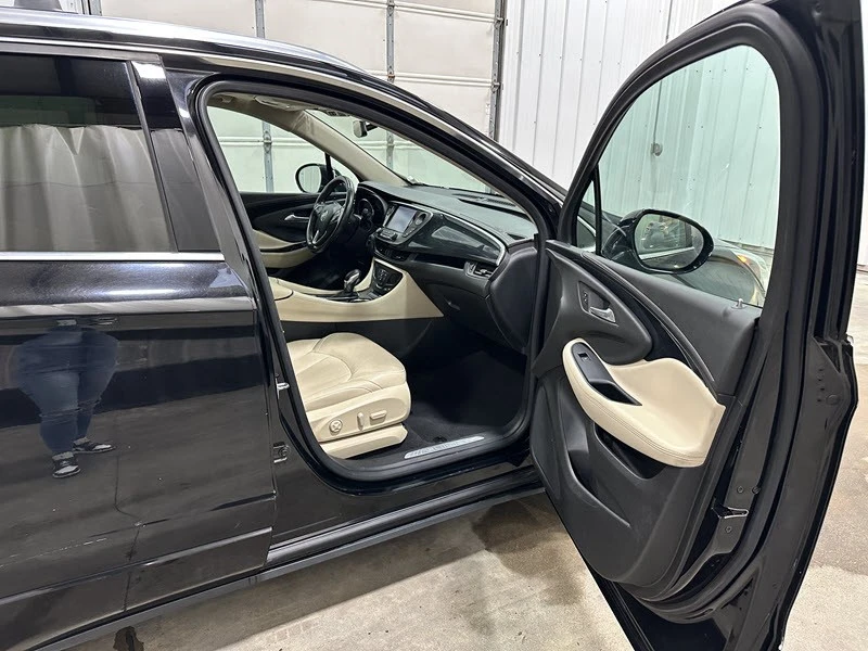 2017 Buick Envision - Image 18 of 21