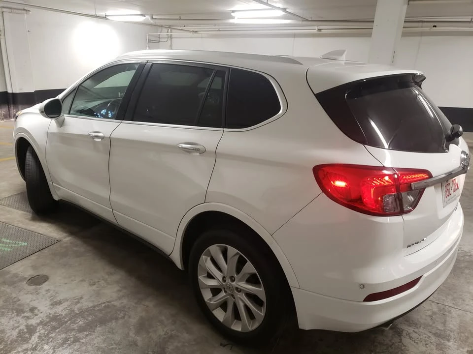 2017 Buick Envision - Image 3 of 10