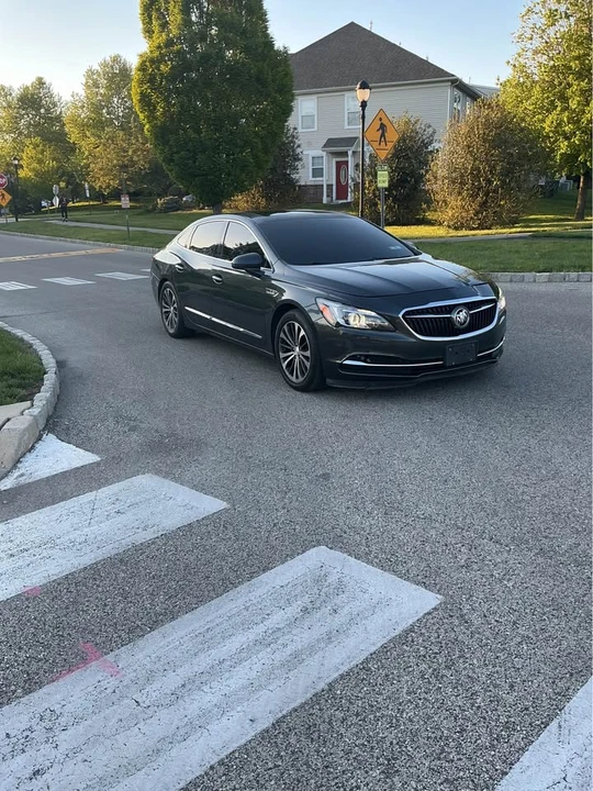 2017 Buick LaCrosse - Image 2 of 4