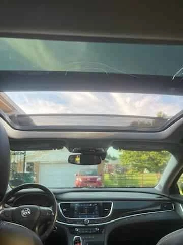 2017 Buick LaCrosse - Image 3 of 4