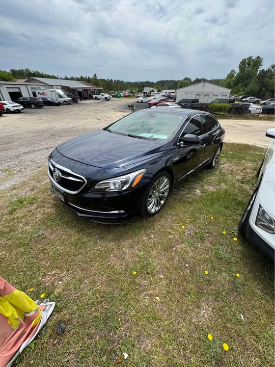 2017 Buick LaCrosse - Image 2 of 9
