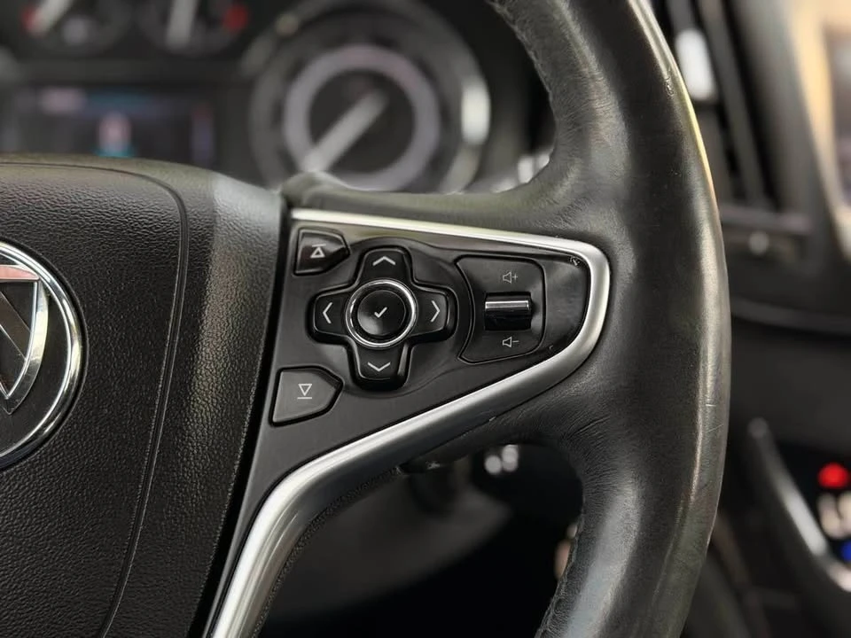 2017 Buick Regal - Image 13 of 20