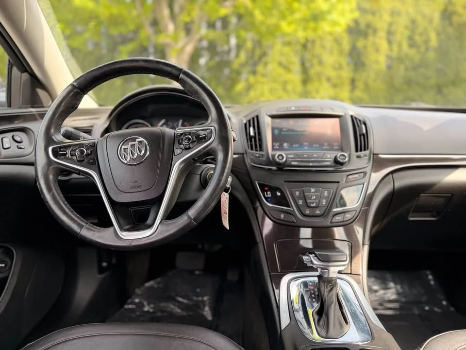 2017 Buick Regal - Image 15 of 20