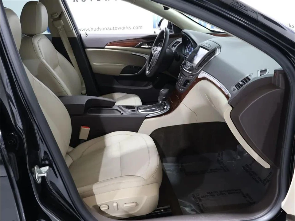 2017 Buick Regal - Image 29 of 31
