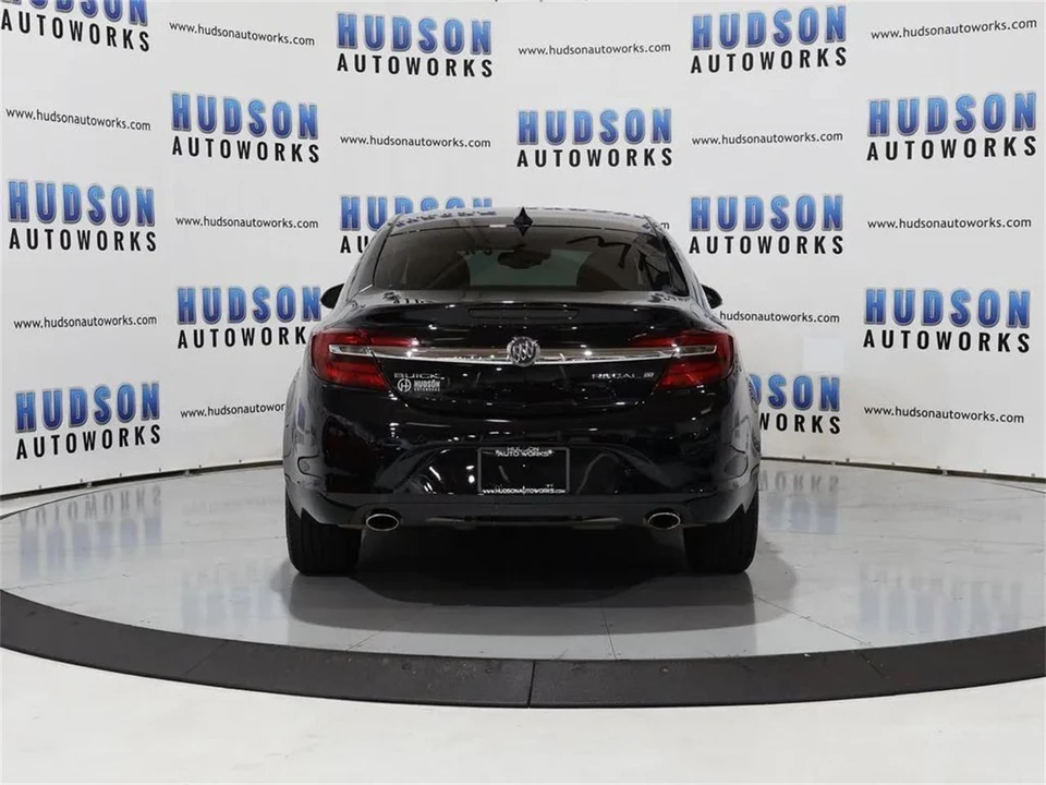 2017 Buick Regal - Image 5 of 31