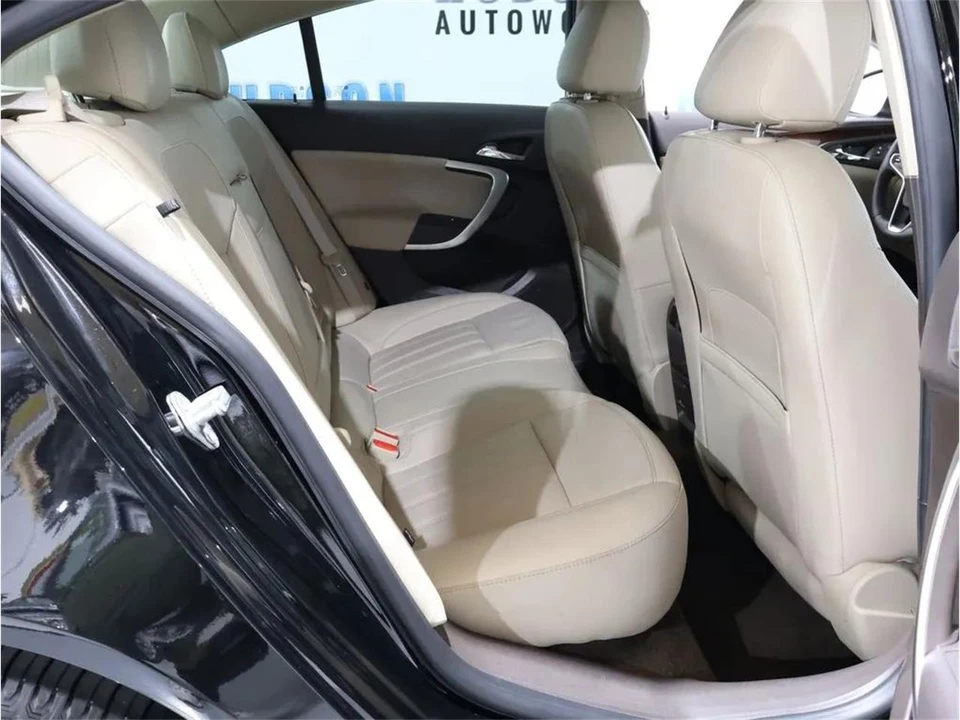 2017 Buick Regal - Image 28 of 31