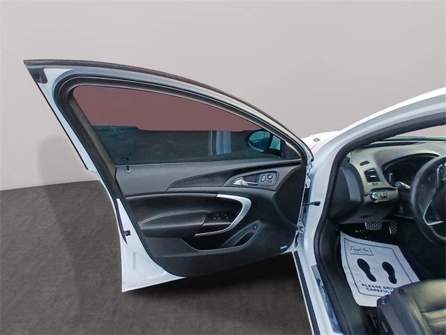 2017 Buick Regal - Image 11 of 21