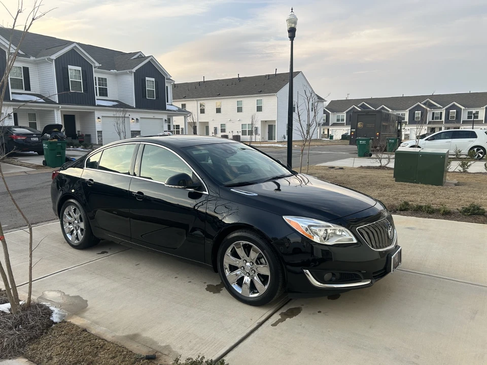 2017 Buick Regal - Image 2 of 14