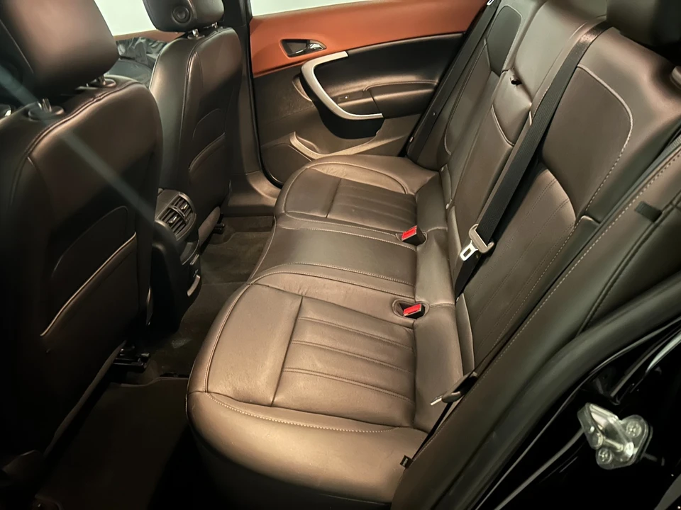 2017 Buick Regal - Image 9 of 14