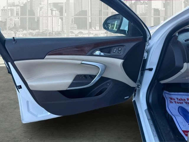 2017 Buick Regal - Image 18 of 21