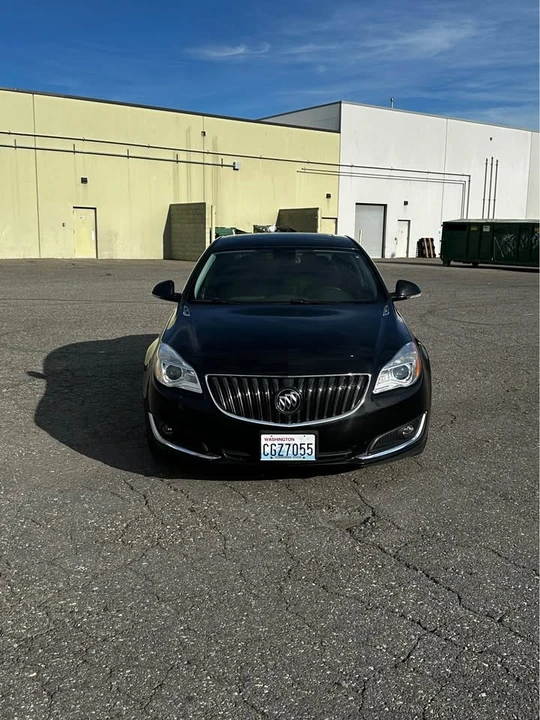 2017 Buick Regal - Image 2 of 11