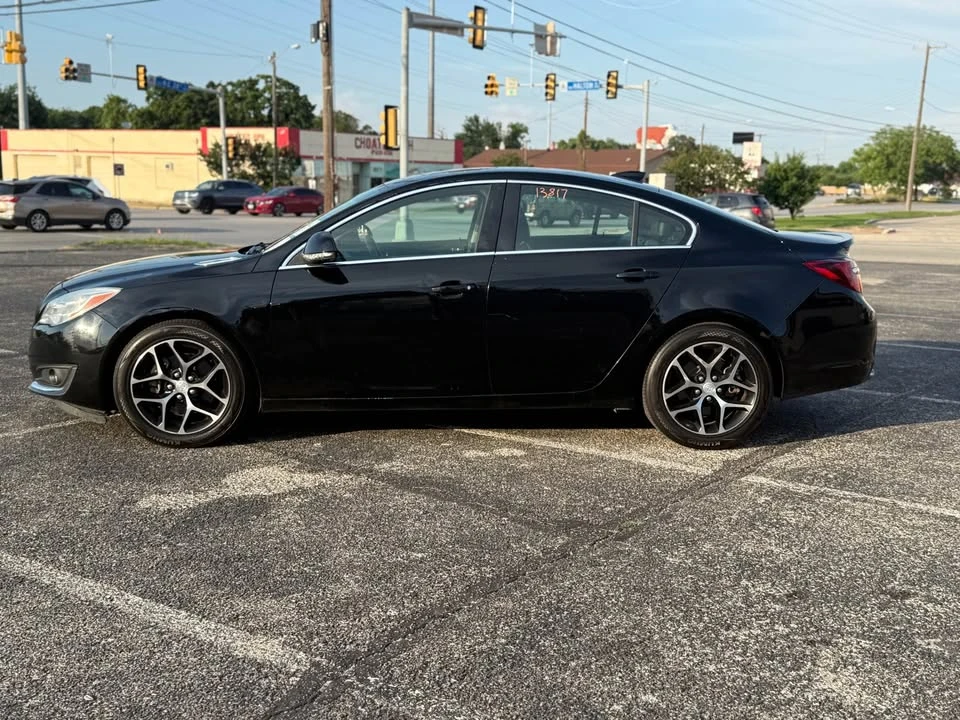 2017 Buick Regal - Image 3 of 17