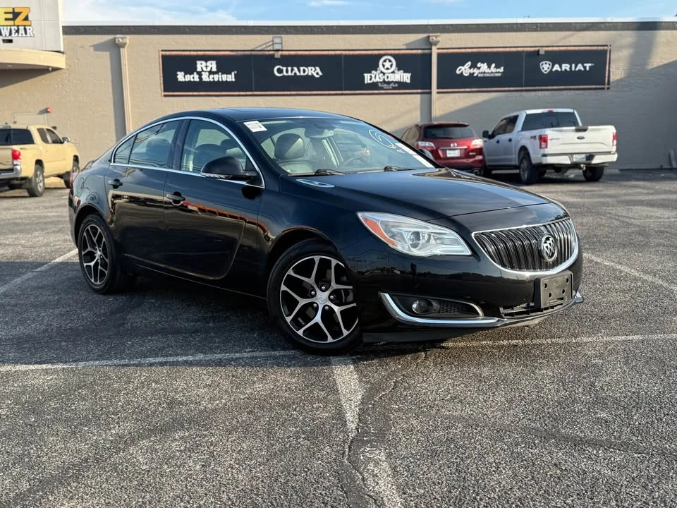 2017 Buick Regal - Image 8 of 17