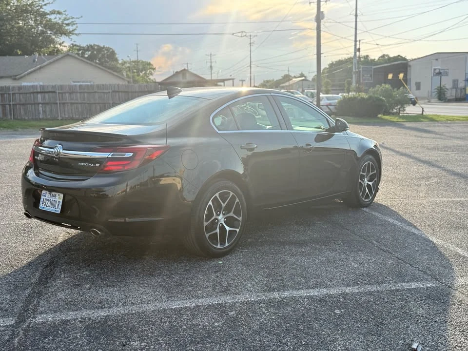 2017 Buick Regal - Image 6 of 17