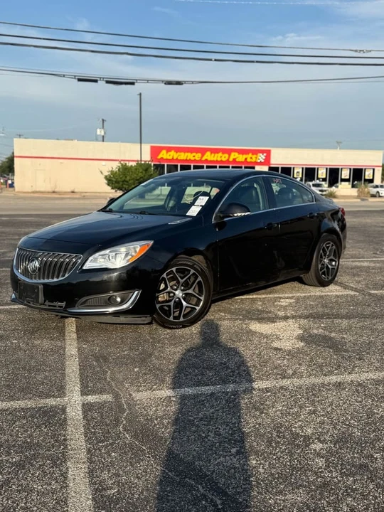 2017 Buick Regal - Image 2 of 17