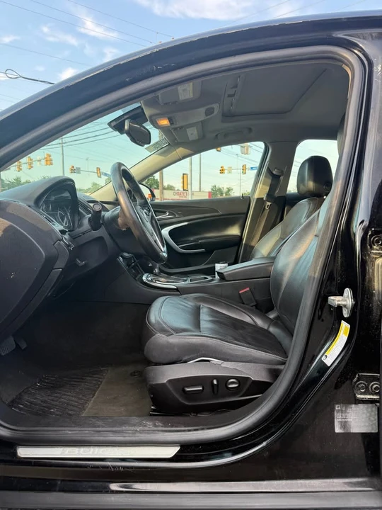 2017 Buick Regal - Image 13 of 17
