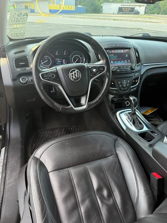 2017 Buick Regal - Image 10 of 17