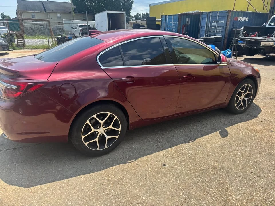 2017 Buick Regal - Image 5 of 11
