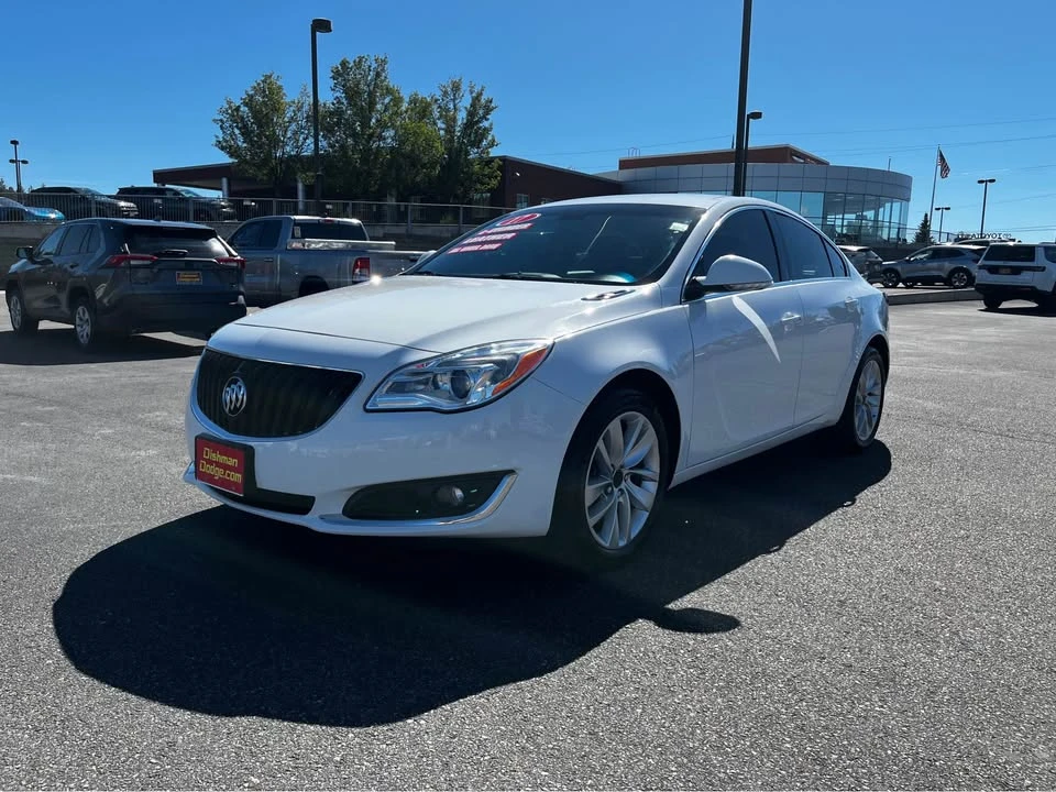 2017 Buick Regal - Image 2 of 16