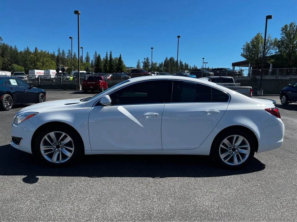 2017 Buick Regal - Image 3 of 16