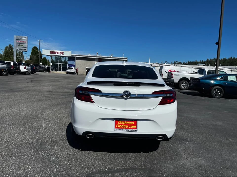 2017 Buick Regal - Image 5 of 16
