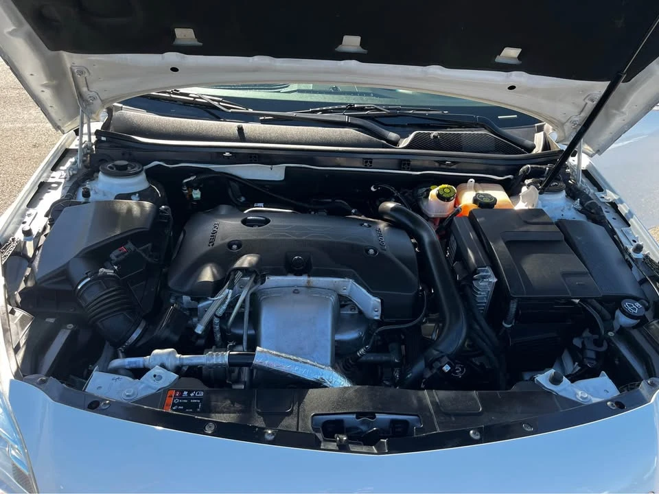 2017 Buick Regal - Image 13 of 16