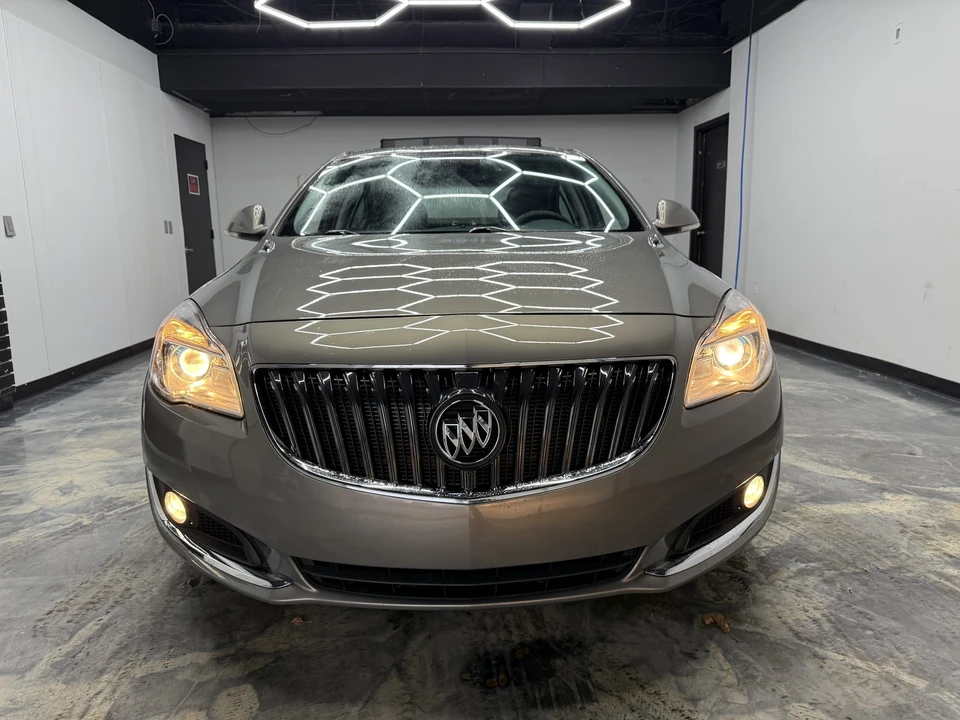 2017 Buick Regal - Image 8 of 21