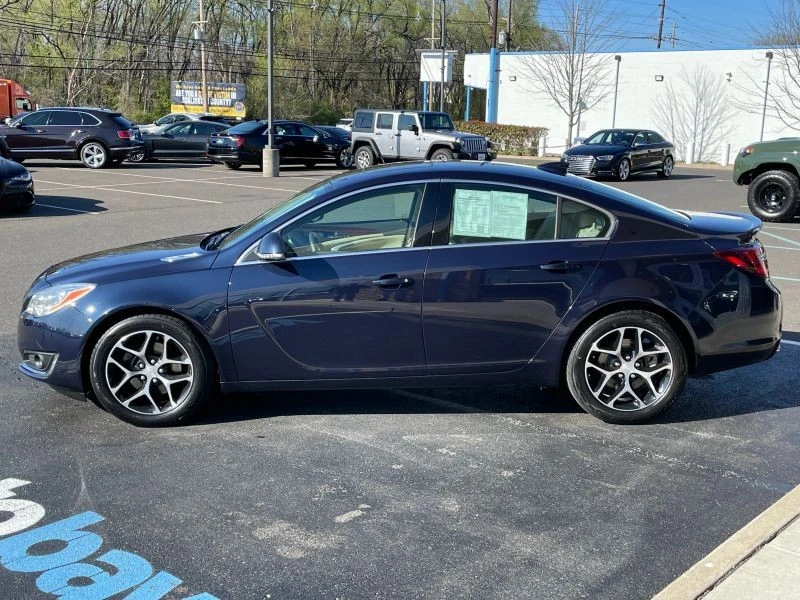 2017 Buick Regal - Image 11 of 12