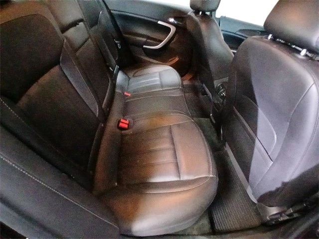 2017 Buick Regal - Image 19 of 21