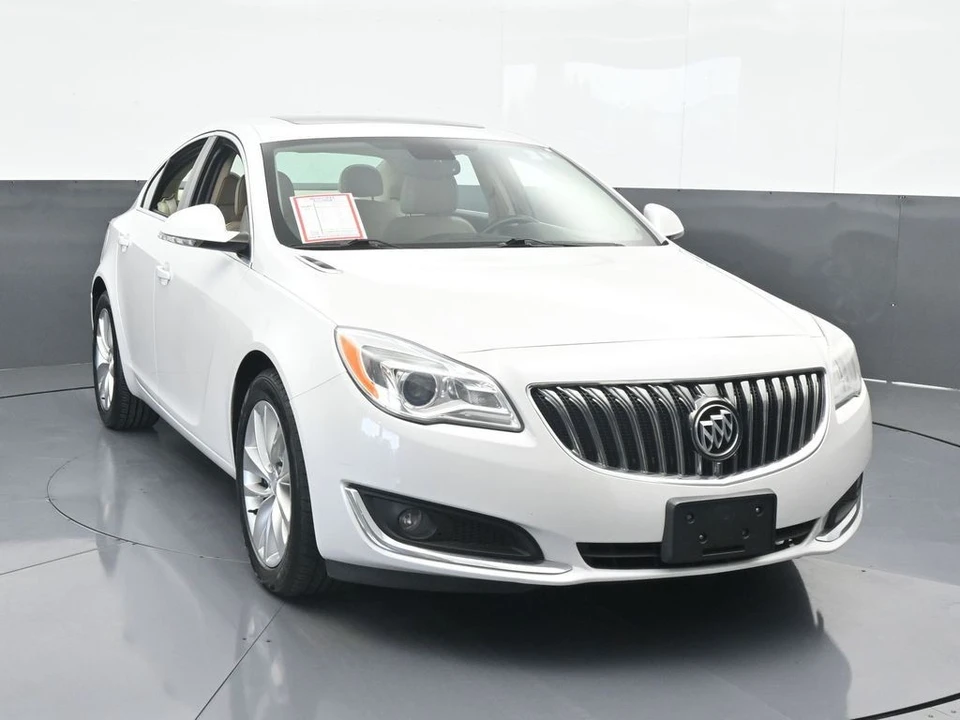 2017 Buick Regal - Image 9 of 12
