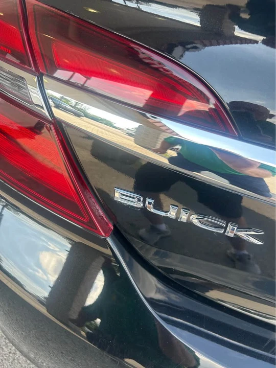 2017 Buick Regal - Image 10 of 13