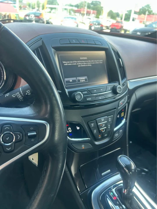 2017 Buick Regal - Image 6 of 13