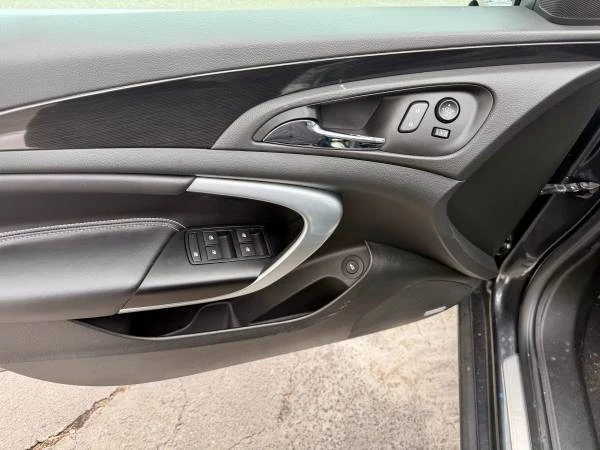 2017 Buick Regal - Image 9 of 20