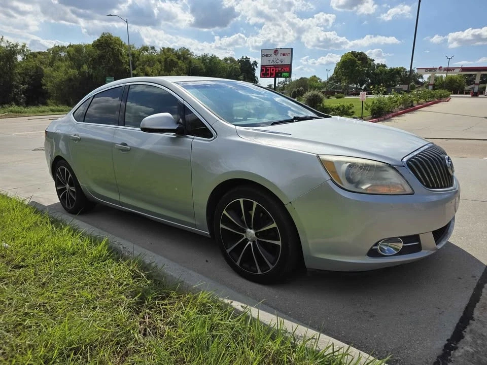 2017 Buick Verano - Image 5 of 10