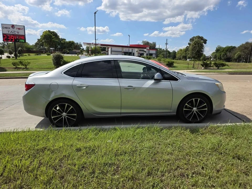 2017 Buick Verano - Image 8 of 10