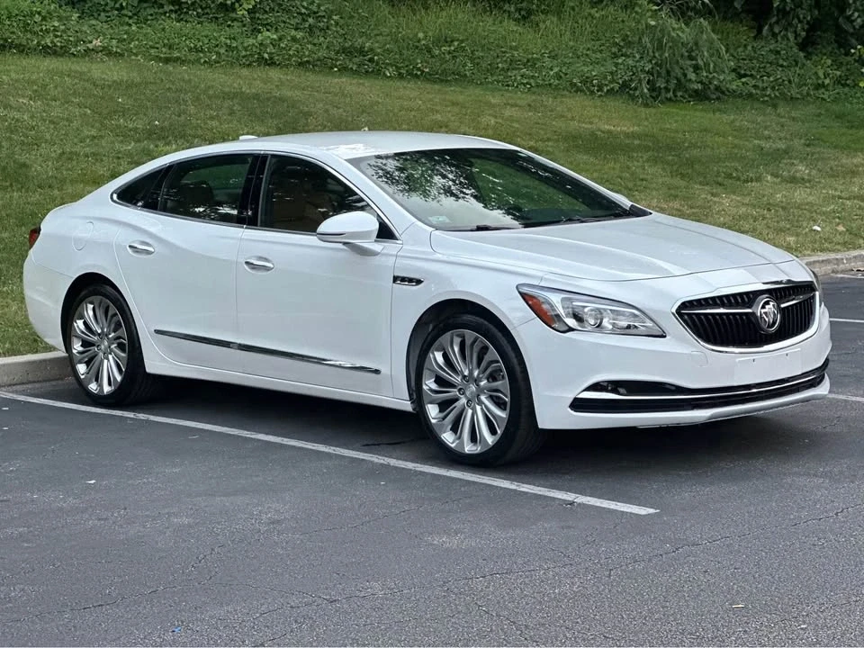 2017 Buick LaCrosse - Image 2 of 11