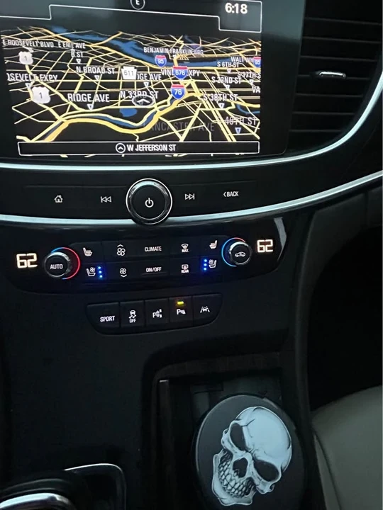 2017 Buick LaCrosse - Image 5 of 10