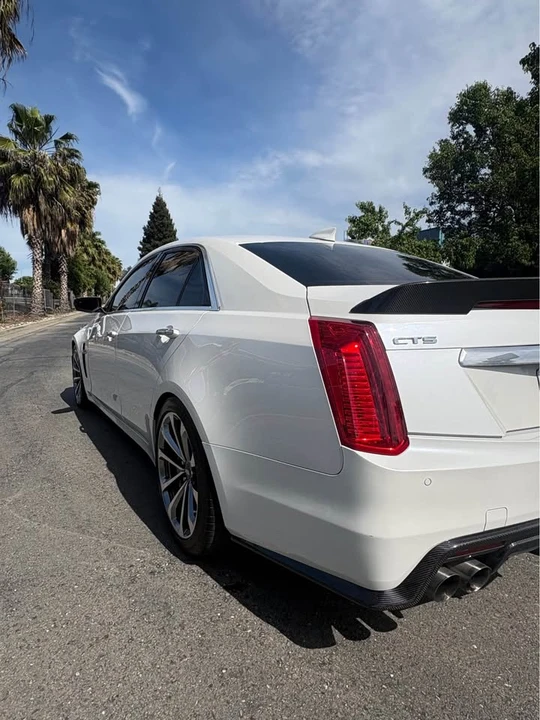 2017 Cadillac CTS-V 3rd Gen - Image 3 of 10