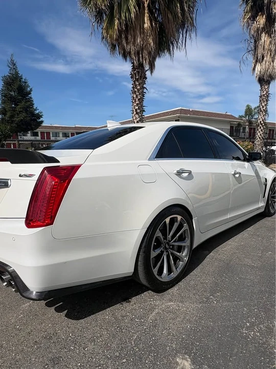 2017 Cadillac CTS-V 3rd Gen - Image 4 of 10